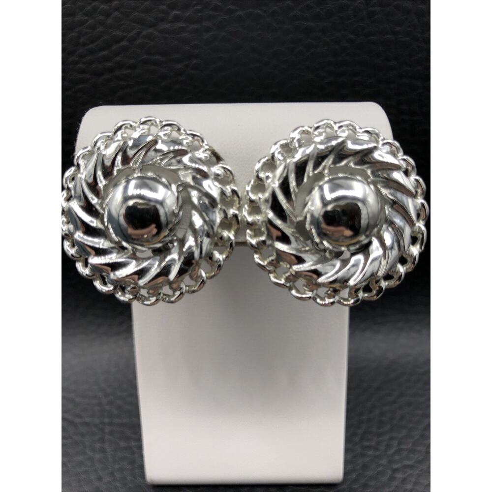 Vintage Coro‎ Clip On Earrings Round Silver Tone Dome Twist Frame Shield Clips